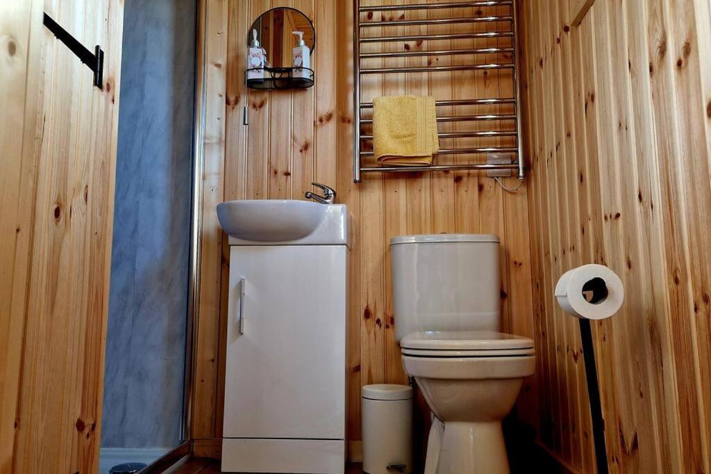 The Shepherd'S Hut @ Innlands Kilmaluag Eksteriør billede
